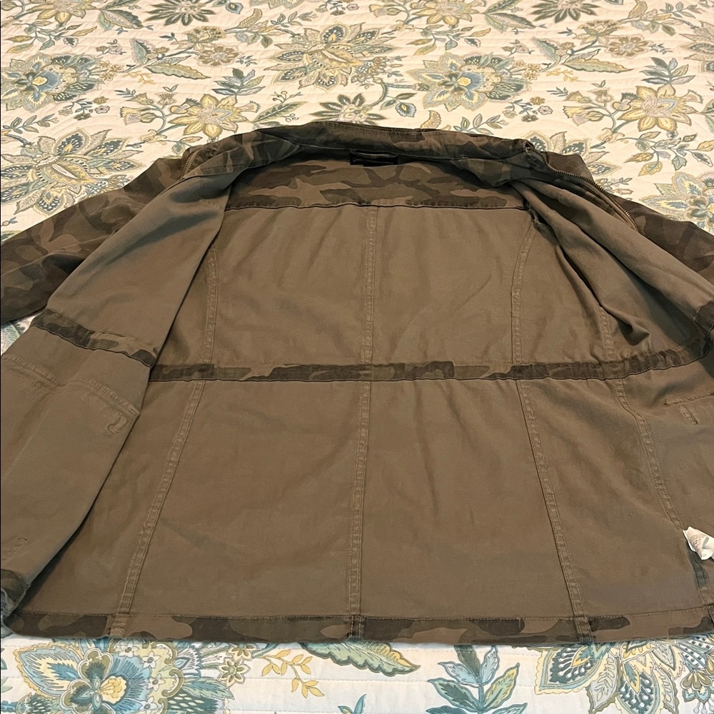 Lucky Brand camo jacket, size M. - Picture 14 of 14